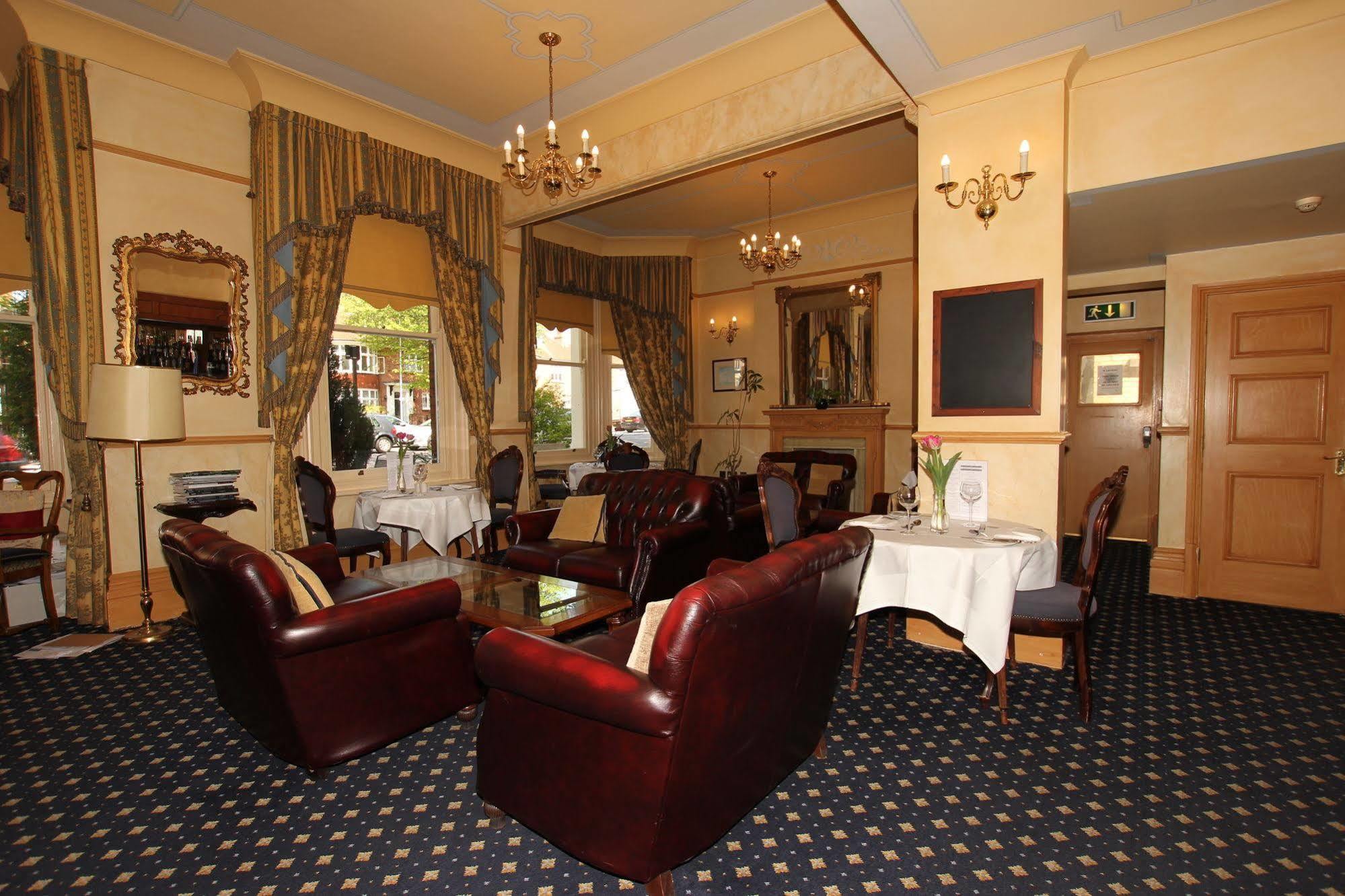 The Courtlands Hotel Brighton Exterior foto
